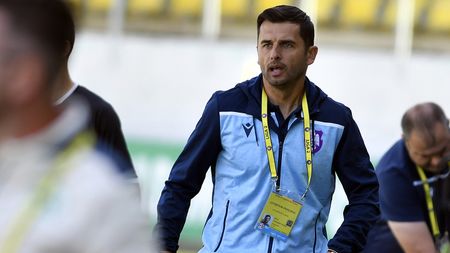 Episod șocant cu Nicolae Dică la meciul lui FC Argeș! Așa ceva nu credea că i se poate întâmpla la Pitești: cum a reacționat un om de ordine când a vrut să intre fără bilet pe stadion. „Nu l-a recunoscut și a rămas cu impresia că nu e respectat!" | EXCLUSIV