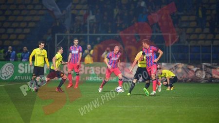 Gardoș: "Golul e valabil 100%!" Ce spune fundașul stelist despre sistemul ales de Reghecampf