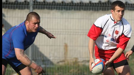 Dinamo și Steaua se întâlnesc sâmbătă, într-un nou derby de tradiție în sportul românesc. Timișoara și Baia Mare se vor bate și ele în placaje și puncte
