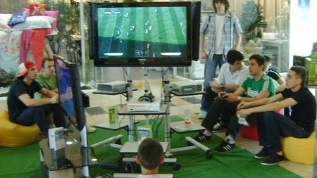 GALERIE FOTO** Cum să faci sport când mergi la cumpărături