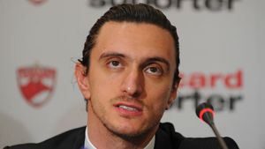 Săvulescu crede că arbitrajul din meciul cu "U" a fost o nimica toată:** "E greu să facem față cu arbitrii corupți"