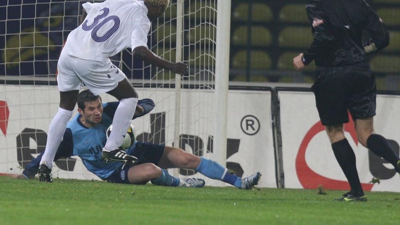 Piteștenii, invicibili "acasă"