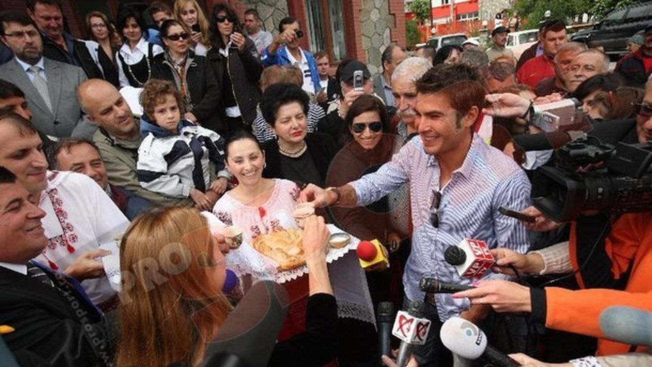Mutu a fost prezentat la Cesena!** "Într-o zi mă voi întoarce la Fiorentina! Nu sunt bătrân"