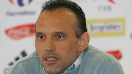 "Lăcătuș a fost dat afară de la Steaua în mod mizerabil"