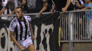 CSM Poli Iași a reușit un transfer din străinătate: "Am vrut să vin din ianuarie, dar nu m-au lăsat să plec". Stoican și votul de încredere: "Avem nevoie de el! Are potențialul de a se impune în Liga 1"