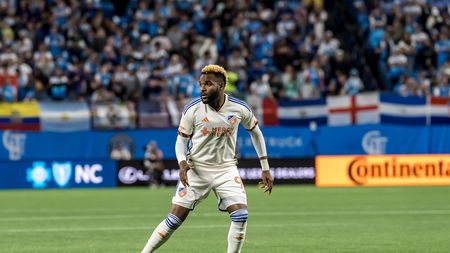 Transferul lui Boupendza la Rapid Bucureşti e în aer! Litigiu la FIFA cu Zamalek şi actele încă nu sunt finalizate: „Asta sperăm"