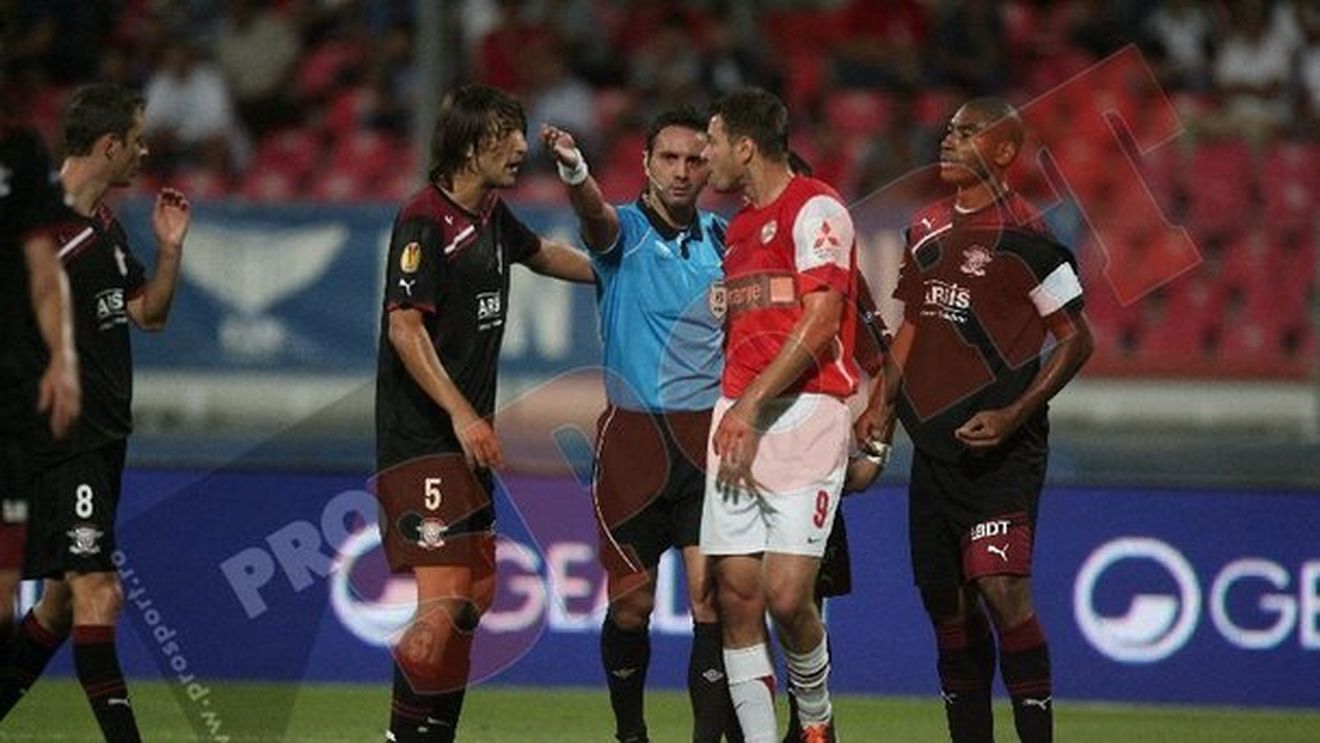 Mulțumit cu remiza!** "Arbitrajul ne-a creat o stare de nervozitate" Ce contestă Lucescu jr