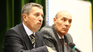 România, membru cu drepturi depline** al Convenției UEFA privind arbitrajul!