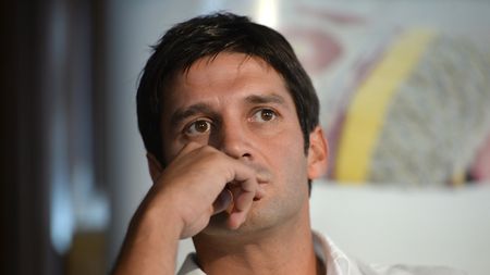 Un bărbat s-a dat la soția lui Cristi Chivu, când acesta era în farmacie. Cum a reacționat fostul căpitan al naționalei României