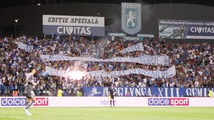 Atmosferă de zile mari în Bănie!** 20.000 de fani pe "Oblemenco" la meciul cu Rapid!