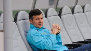 Sabău a fost prezentat ca antrenor al Rapidului:** "Sper să fiu respectat așa cum am fost ca și jucător"