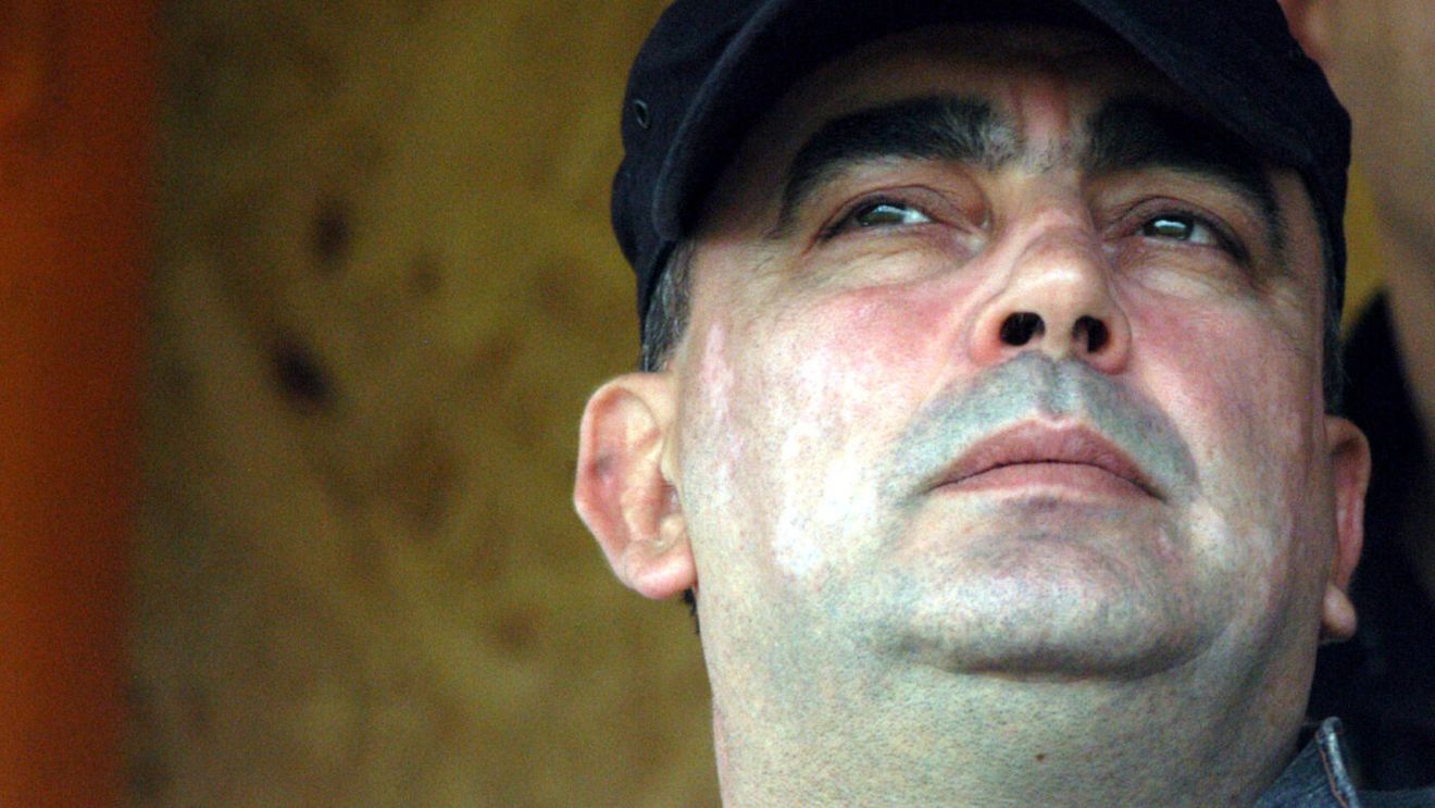 „Mergea cu sicriul și a angajat bocitoare. Toate blestemele i s-au întors lui apoi”. Gigi Nețoiu a decis cine are adevărata Universitatea Craiova între Mititelu și Rotaru