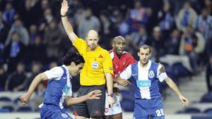 "M-a blocat arbitrul!"