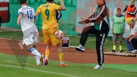 "E atmosferă încărcată la echipă! Am avut foarte mult ghinion astăzi!" Ce spune Șumudică despre faza penalty-ului