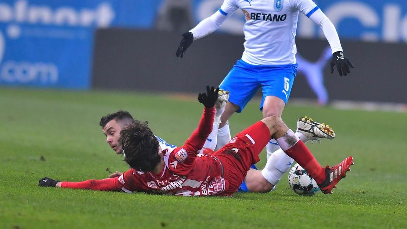 Ce spun jucătorii Craiovei despre Marinos Ouzounidis, noul antrenor: „Asta așteptăm! Dacă ne zbatem în mediocritate nu e bine”