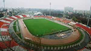 Deținuții de la Jilava curăță stadionul Dinamo** de zăpadă!