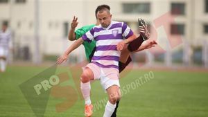 Tulcan și compania au jumulit "Cocoșul"! ASU Politehnica rămâne lider în Liga a IV-a