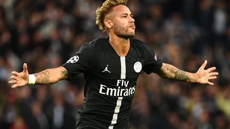 Neymar și-a completat colecția de tatuaje înaintea meciului cu Napoli din Liga Campionilor! FOTO | Personajele din benzile desenate s-au "logodit" cu starul brazilian 
