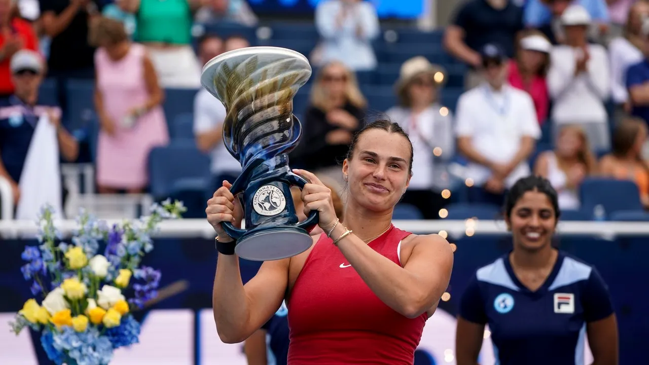 Controversata Aryna Sabalenka, schimb de mesaje siropoase cu Paula Badosa, amica ei cea mai bună din circuitul WTA. Jucătoarea din Belarus a câștigat trofeul la Cincinnati și sportiva din Spania n-a ezitat să își arate afecțiunea