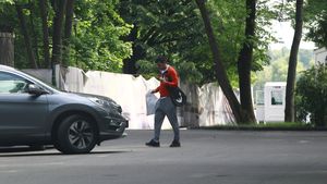 S-a dus să muncească pe un salariu de nabab, dar românul a fost cu adevărat uimit de ce a găsit în Qatar: „Au aer condiționat. Zici că e toamnă, deşi afară e foarte cald”