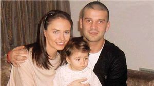 "Fată deșteaptă!"**