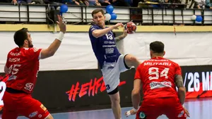 Dinamo s-a calificat în play-off-ul pentru sferturile EHF European League, după ce a învins-o pe CSM Constanța și în deplasare cu 33-25!