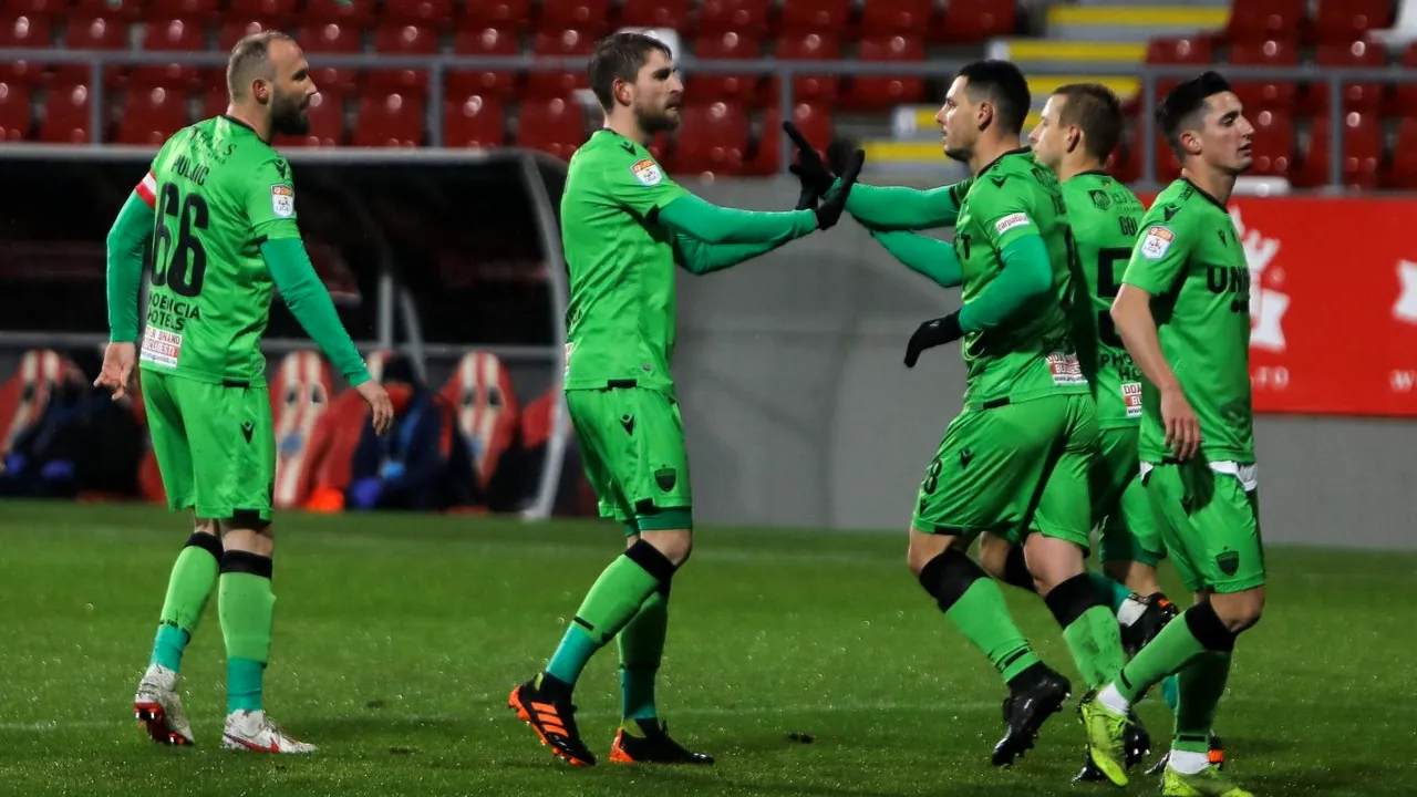 UTA - Dinamo 0-1. Sorescu a adus victoria și „câinii” speră să prindă play-off-ul | Video Online