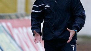 Munteanu: "Un eșec ne-ar îndepărta de Cupa UEFA"