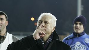 Jean Pădureanu: "Nu cred că a dat Galata 6 milioane pe Stancu! E o strategie la mijloc!"