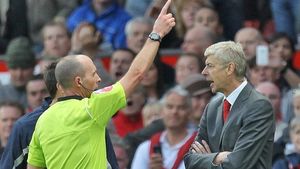 Returul dintre Zenit și Unirea, arbitrat de Mike Dean