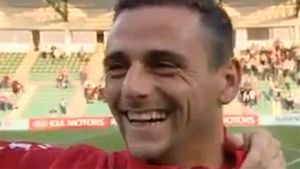 VIDEO | Moment stânjenitor înaintea amicalului Slovacia - Malta. Imnul oaspeților a fost înlocuit cu o celebră melodie rock