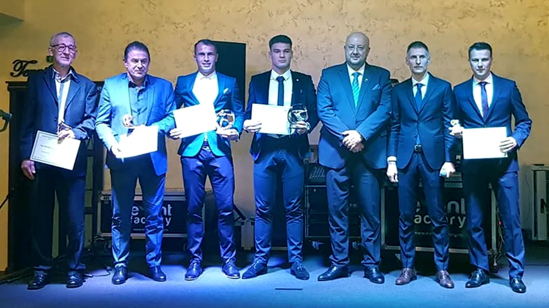 Adi Popa, Robert Popa și Gabi Mangalagiu, printre laureații anului în fotbalul vâlcean.** AJF-ul a impresionat cu gala pe care a organizat-o