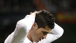 REAL  PIERDE 2 PUNCTE! Barcelona speră la titlu: 1-1 "furat" de Malaga pe Bernabeu ** Au mai rămas 11 etape