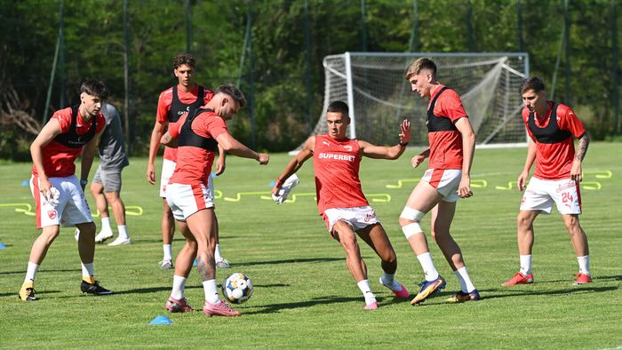 Anunț despre transferul pe care Dinamo l-a negociat cu Benfica! Portughezii au acceptat oferta: ce a decis fotbalistul!