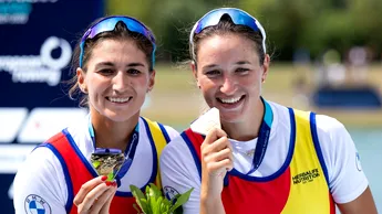 Simona Radiș și Ancuța Bodnar, aur la Campionatul European de Canotaj după o cursă fabuloasă! Româncele au fost conduse 1.500 de metri, dar au recuperat fantastic! România a dominat și proba de 8+1 feminin