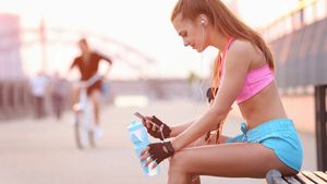 ADVERTORIAL | Top 5 Accesorii Mobile Must-Have pentru sportivul din tine