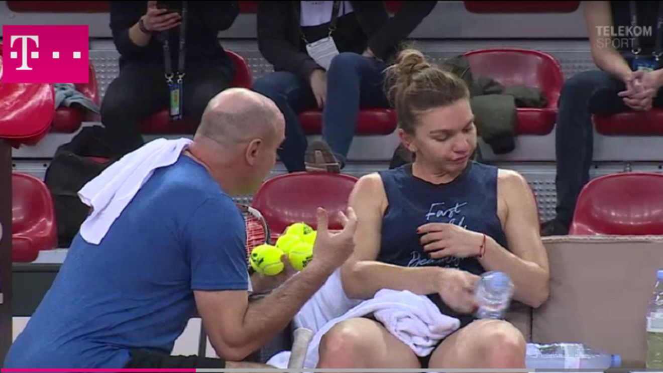Simona Halep, foarte nervoasă la antrenament: "Da' gândește!" VIDEO | Daniel Dobre a intervenit de mai multe ori ca s-o calmeze: "Du-te, bă!"