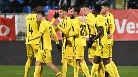 A propus un atacant la Dinamo: „Are 19 ani. Dă 10 goluri”