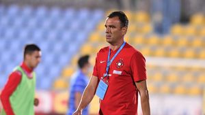 Ilie Dumitrescu îl ironizează pe Toni Petrea. „Nu avea pe cine să mai scoată!” Critici pentru Florinel Coman