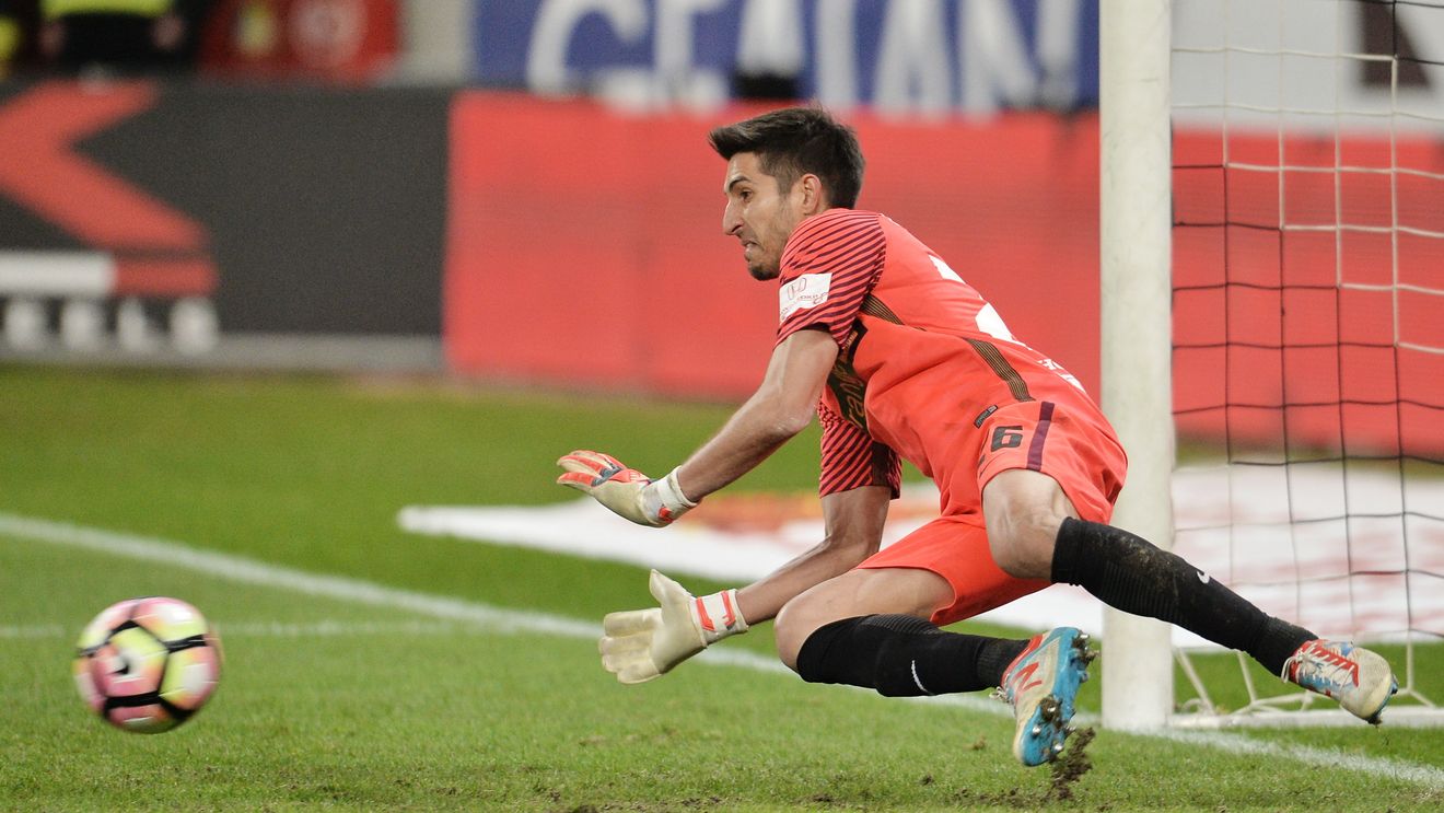 O repriză Hagi, o repriză Contra. Cronica unui meci în care oaspeții puteau da lovitura pe final. Ganea și Penedo, cei mai buni. Viitorul - Dinamo 0-0  