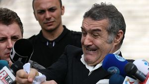 BOMBA ZILEI! Becali își plânge în pumni!** Un atacant pe care l-a dat afară de la Steaua a fost luat de Lucescu la Șahtior! Ce spunea atunci: "Sunt eu fraier să plătesc banii ăștia?