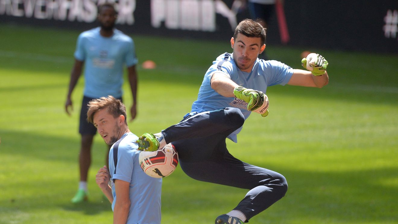 Niță, lăudat de fanii Stelei: "Driblezi mai bine decât Tade!" Răspunsul genial al atacantului francez