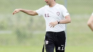 Mourinho din Giulești îl copiază pe Guardiola!** Cum schimbă Lucescu Rapidul în noul sezon: