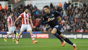 Revine Robin Van Persie la Arsenal? Wenger: "Nu este momentul să discutăm acum, înainte de meci"