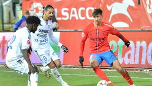 Fotbalistul pe care Gigi Becali l-a „ordonat” în teren a primit oferta și se transferă din Superliga! Patronul a confirmat: „M-a rugat să-l las să plece”