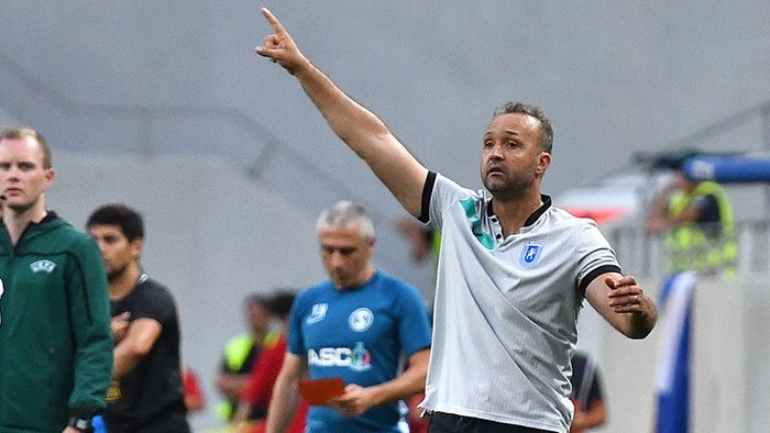 Papură e încrezător: "Dacă jucăm ca la Atena, e greu să mai pierdem vreun meci în campionat". Antrenorul Craiovei nu înțelege ostilitatea suporterilor față de el
