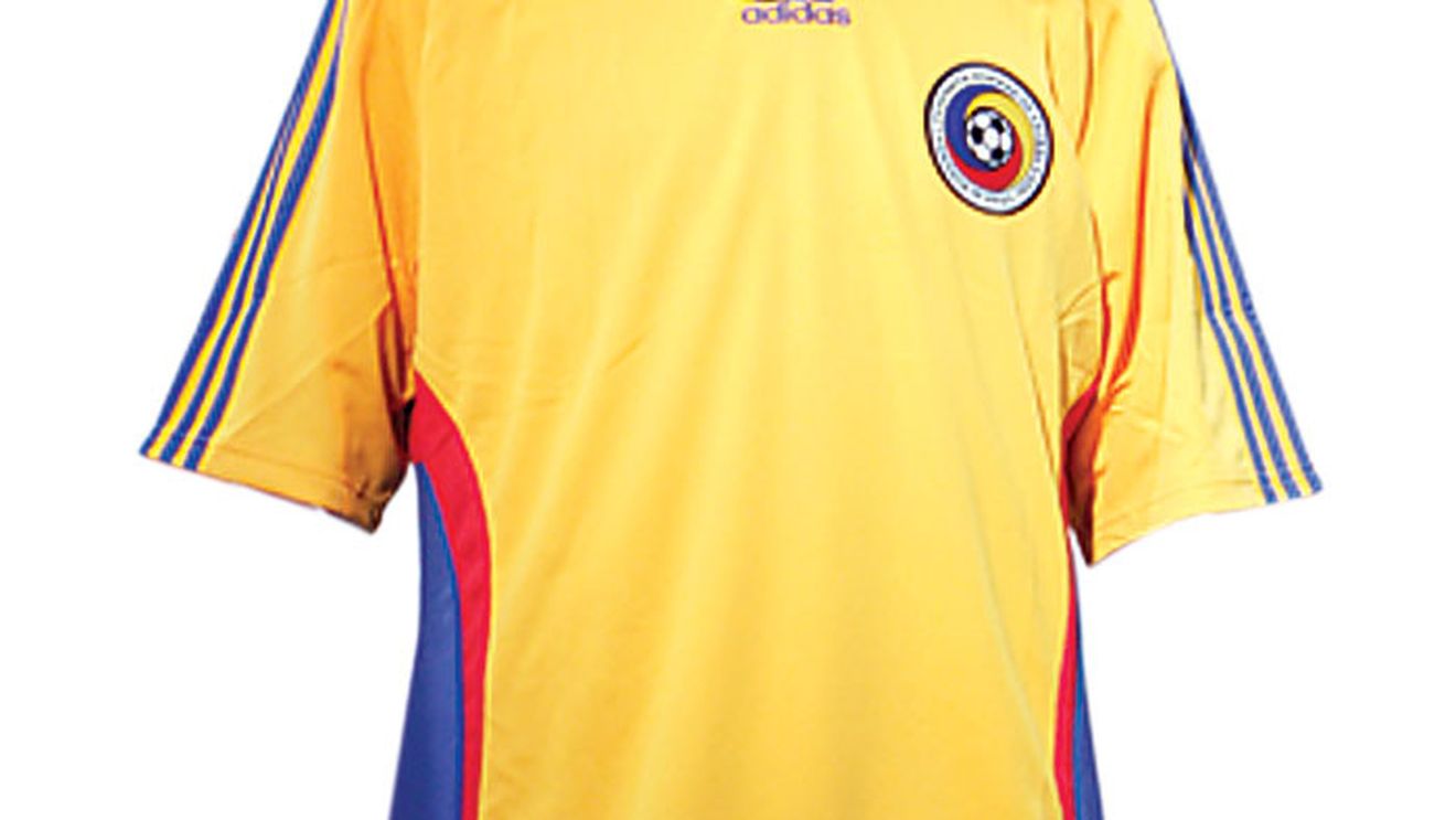 Iată noul tricou!