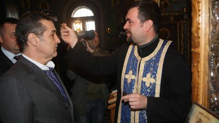 Becali: "Dumnezeu mi-a dat palme, dar nu mă va lăsa acum"