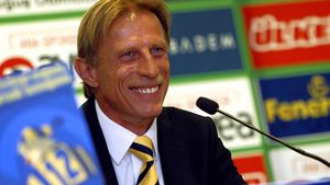 Daum, din nou la cârma lui Fener