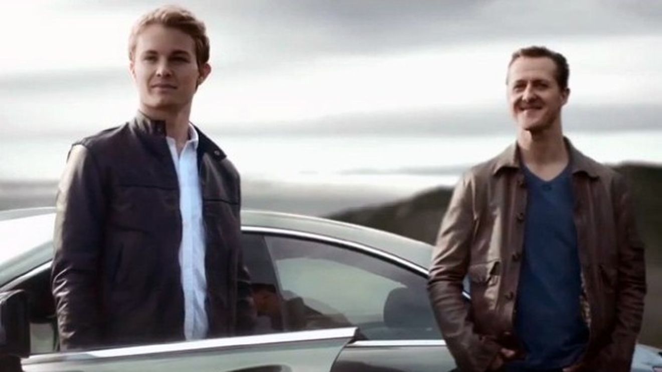 SUPERVIDEO** Unde poate duce rivalitatea: Ultima "țintă" a lui Schumi și Rosberg! Tu pe cine alegi?